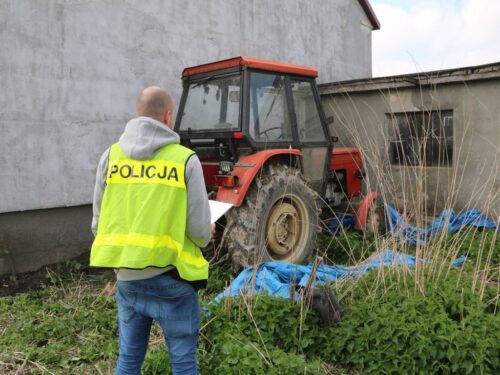 kradzież, ciągnik, traktor, policja
