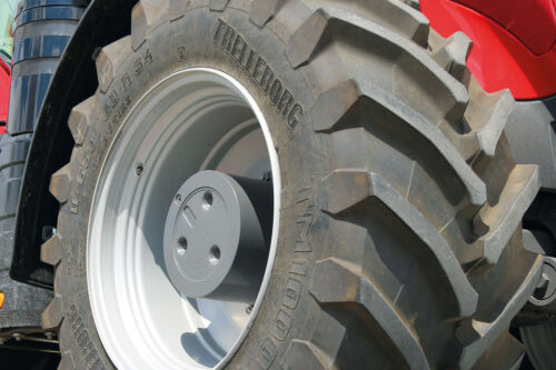 opona niskociśnieniowa Trelleborg typu VF lub IF, Marian Smoliński, RPT, Rolniczy Przegląd Techniczny