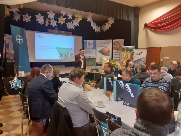 Kamil Kowalczyk, Agro-Kam, Batorz, powiat janowski, Bayer