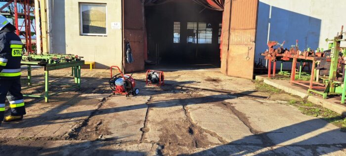 pożar, fabryka maszyn