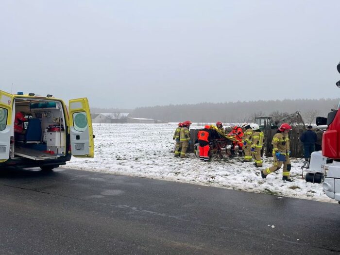 wypadki w gospodarstwach, maszyna wciągnęła nogę mężczyźnie, Myślniew, powiat ostrzeszowski, Noemi Biel