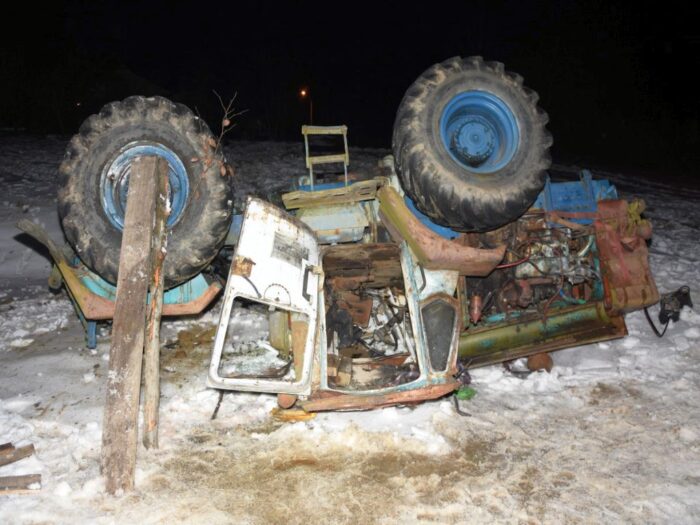 dachowanie traktora, Odrzechowa, powiat sanocki, KPP Sanok