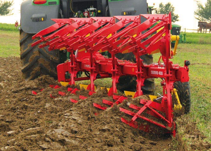 pługi obracalne Servo 4000, Pöttinger, RPT, Rolniczy Przegląd Techniczny