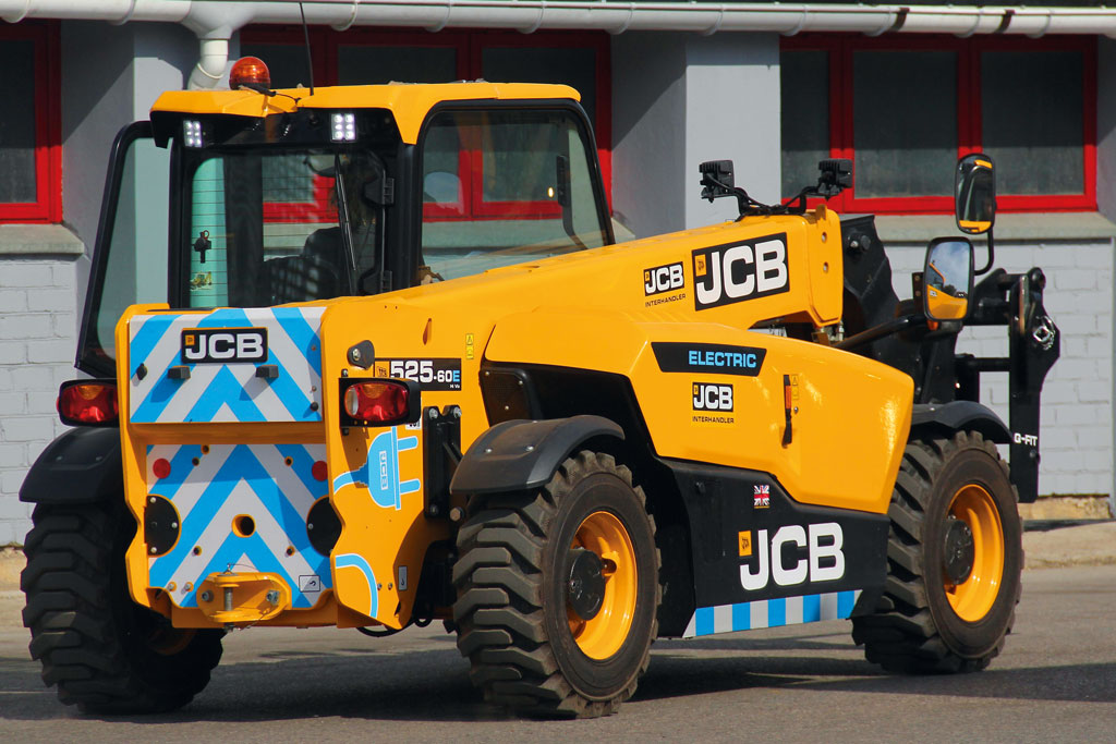 Ładowarka teleskopowa JCB serii Loadall, Kamil Omilian, RPT, Rolniczy Przegląd Techniczny