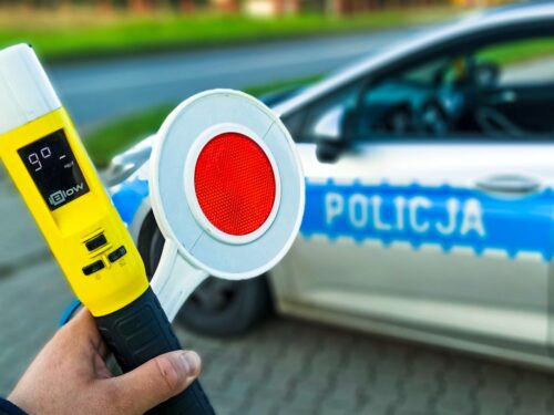 pijany traktorzysta, kpp bolesławiec, ciągnikiem po pijanemu, uszkodzenie mienia, policja kolbudy