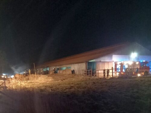 kp psp olecko, pożar stogu, pożar słomy, obrona obory