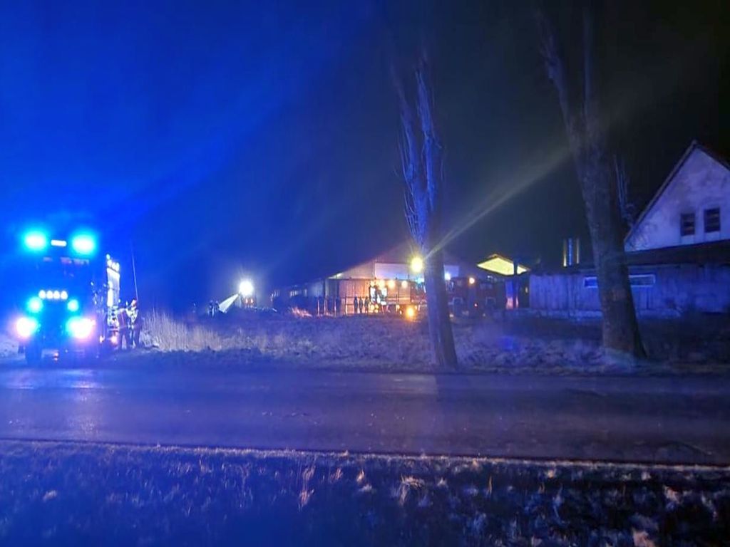 kp psp olecko, pożar stogu, pożar słomy, obrona obory