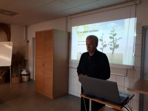 Tor Hansen, Katedra Agronomii