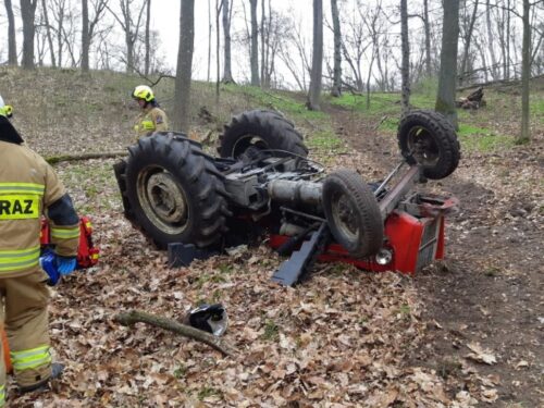 powiat gorzowski, śmierć traktorzysty, wywrócony ciągnik, wypadek ciągnika