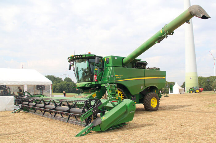 kombajn zbożowy john deere, skaner HarvestLab, RPT, Rolniczy Przegląd Techniczny