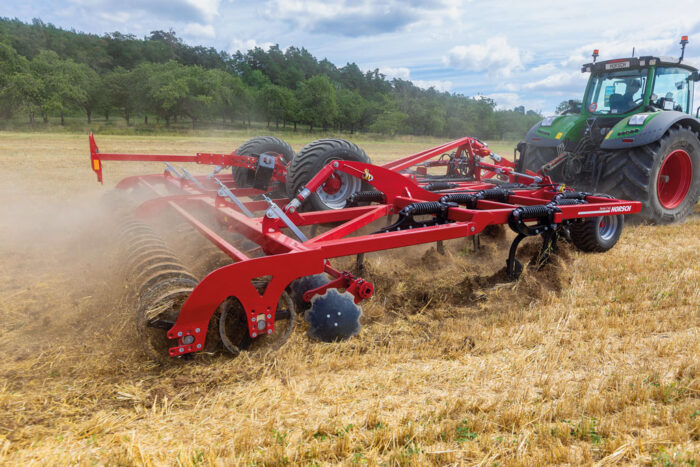 Kultywator przyczepiany Fortis, Horsch, RPT, Rolniczy przegląd Techniczny