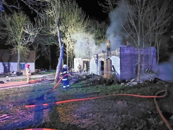 kp psp przasnysz, pożar oboro-stodoły, pożar w gospodarstwie, oboro-stodoła