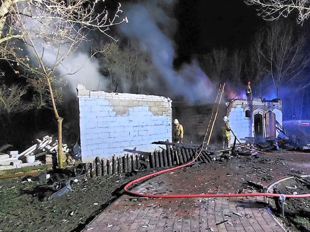 kp psp przasnysz, pożar oboro-stodoły, pożar w gospodarstwie, oboro-stodoła