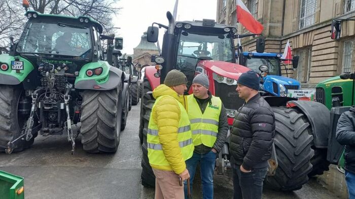 Unia Europejska, Nowy Zielony Ład, bioróżnorodność, rolnictwo, rolnicy, protest rolników, Instytut Gospodarki Rolnej