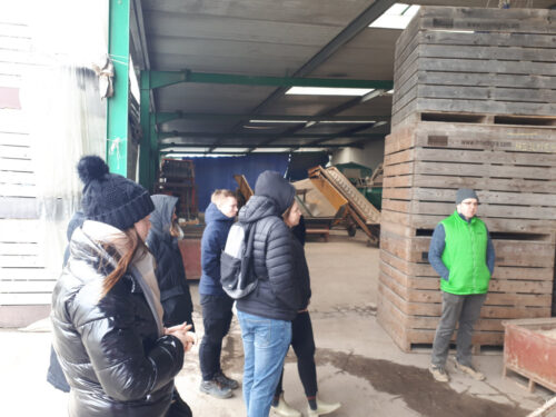 studenci WRiE, RZD Żelazna, przechowalnia, Bartłomiej Rochalski