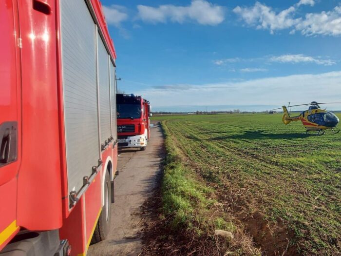 wypadek w gospodarstwie, wypadek traktorzysty, upadek, kutno, kłodzko