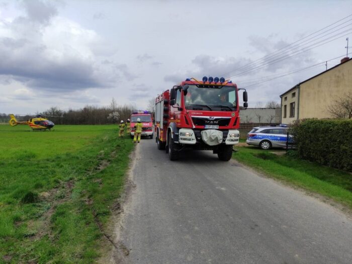 wypadek w gospodarstwie, kpp opoczno, mycie ciągnika, przejechany rolnik