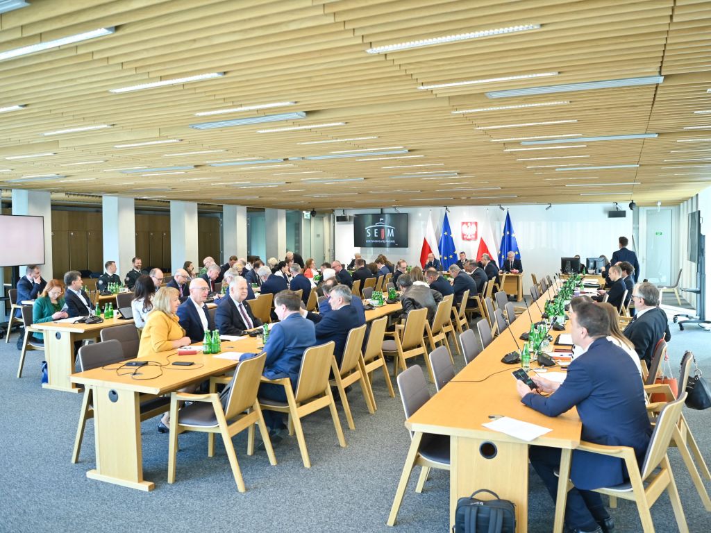 budynki gospodarcze, sejm, rynek zbóż, silosy, wiaty, nawozy