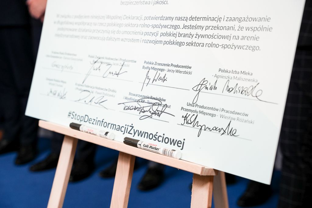 Jacek Zarzecki, stopdezinformacjiżywnościowej, obrońcy zwierząt, żywność pochodzenia zwierzęcego, KRD-IG, Robert Telus