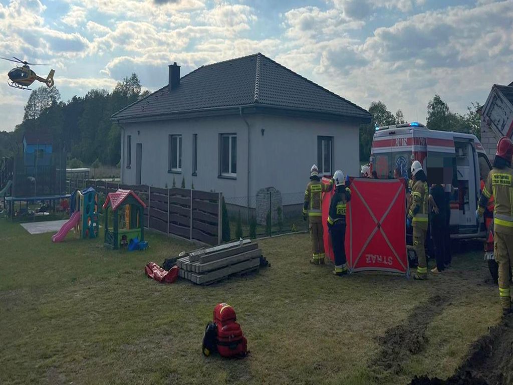 kpp śrem, kp psp śrem, wypadek, rozładunek, przyczepa, ciągnik, wypadek traktorzysty