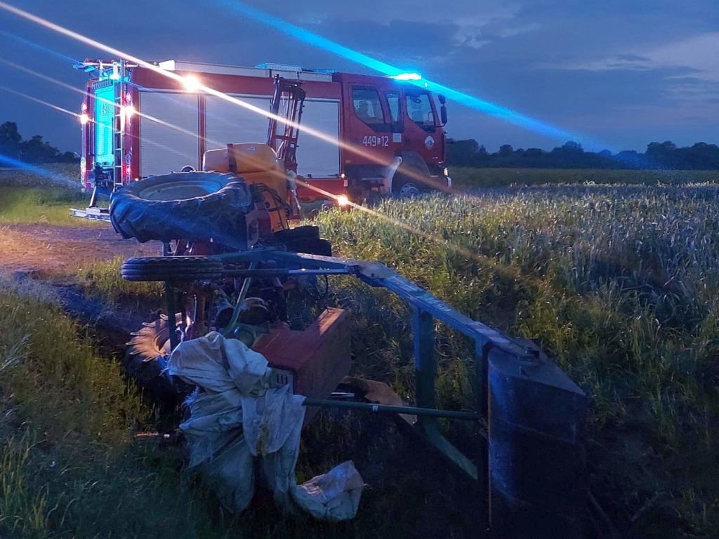kpp kraśnik, osp wilkołaz, wypadek ciągnik, wypadek przy pracy, przygnieciony