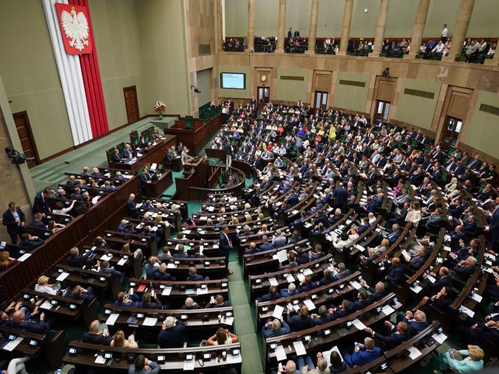 sejm, ustawa, przewozy autobusowe, fundusz, badanie techniczne, ciągniki