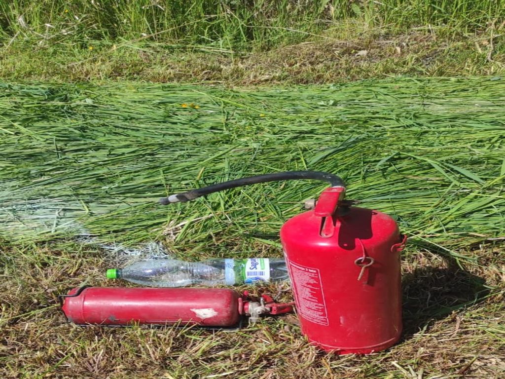 kp psp braniewo, pożar, ciągnik, prace polowe, koszenie
