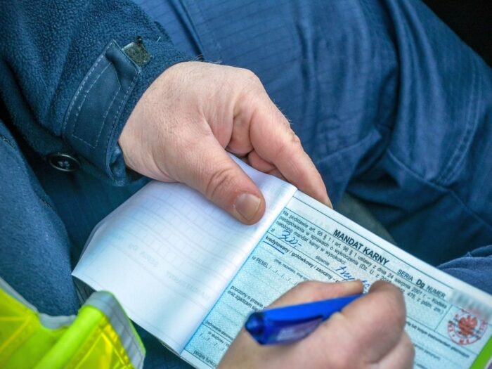 kpp opatów, mandat, kolizja, przyczepa, niedopuszczenie do ruchu, oc