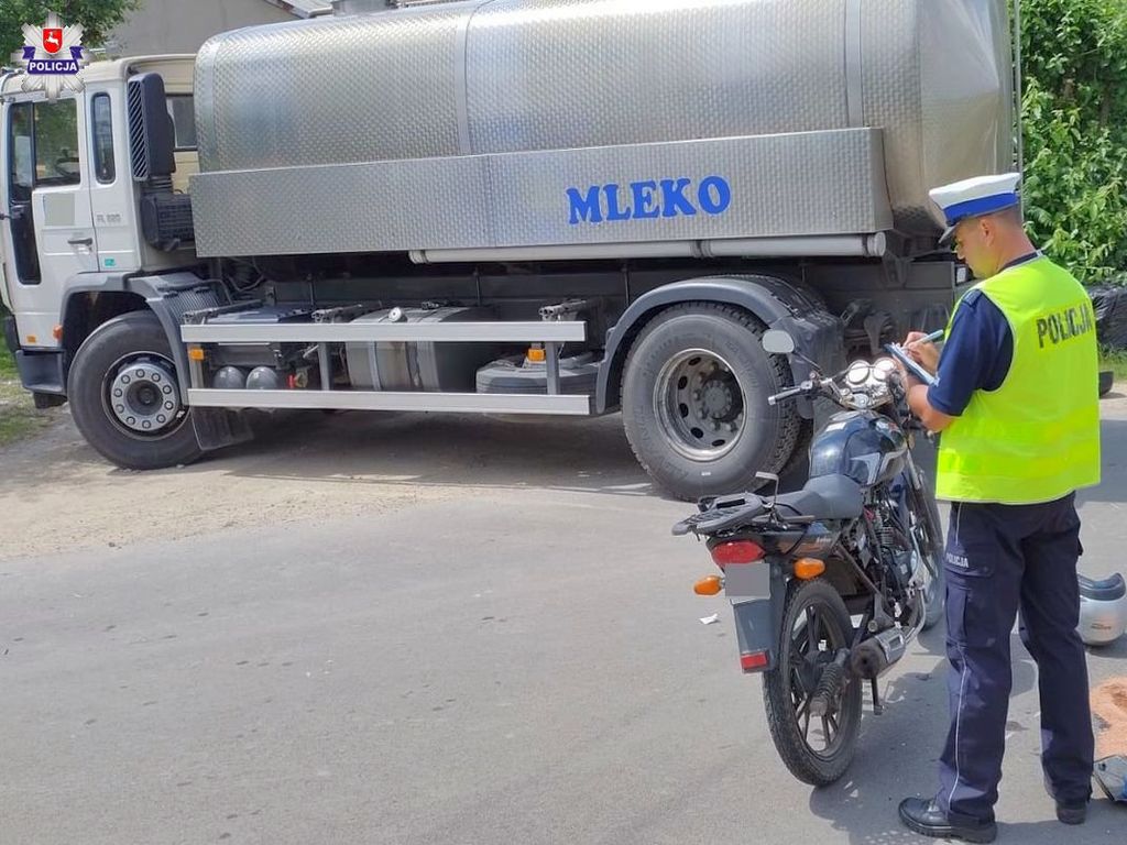kwp lublin, psp łuków, wypadek drogowy, mleczarka, motocykl, przewóz mleka