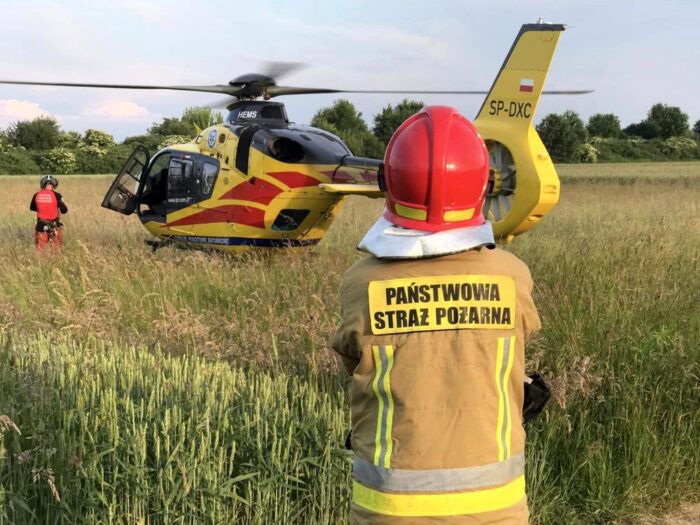 kmp częstochowa, osp nakło, wypadek, przyczepa, pod koła, pasażer