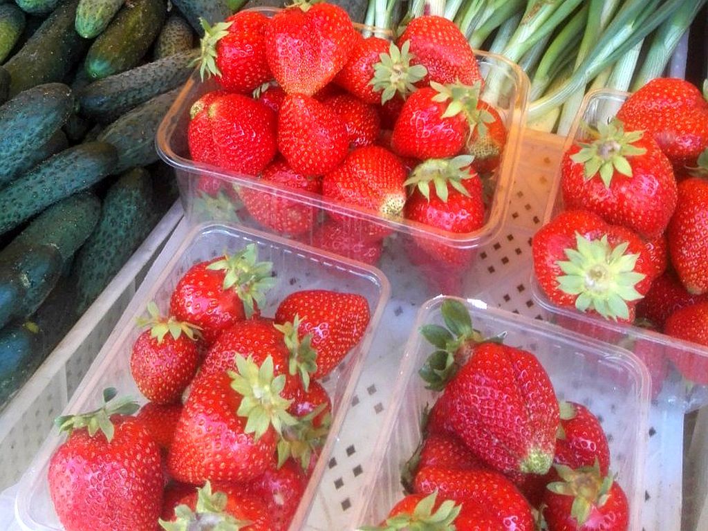 truskawki, sprzedaż, ierigż, skup