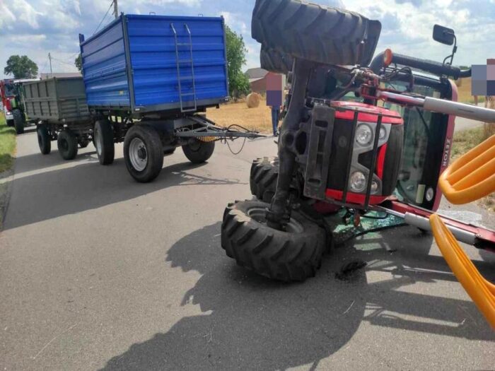 psp kalisz, wypadek, zderzenie, ciągnik, auto, wyprzedzanie, kmp kalisz