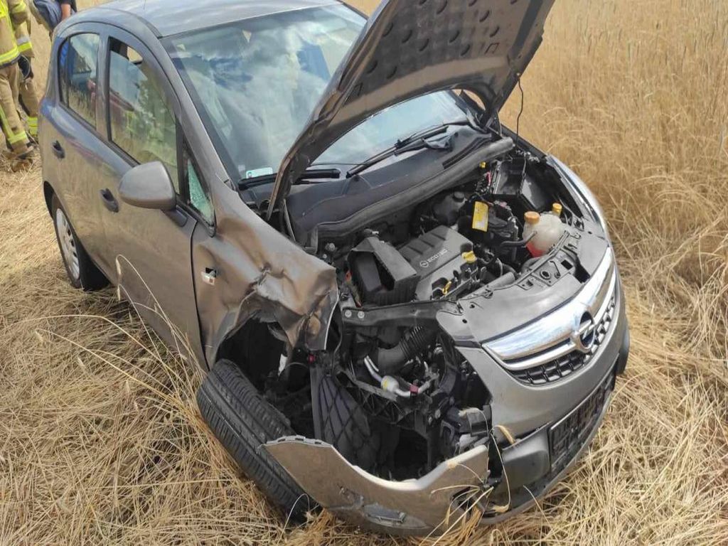 psp kalisz, wypadek, zderzenie, ciągnik, auto, wyprzedzanie, kmp kalisz