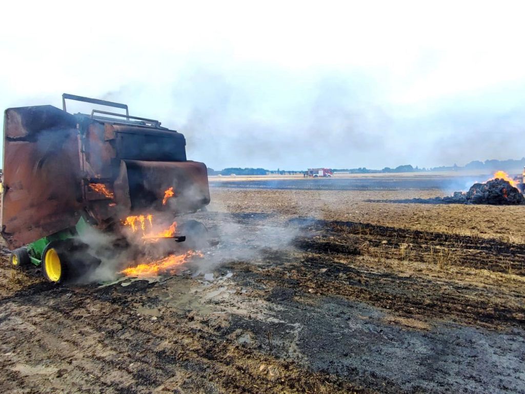 pożary, prasa rolnicza, belowanie, słoma, zboże, żniwa