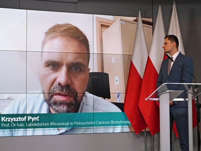 mrirw, ciecióra, pyrć, koty, ptasia grypa, grypa ptaków