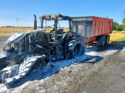 kp psp września, pożar, ciągnik, zboże, słoma, ściernisko