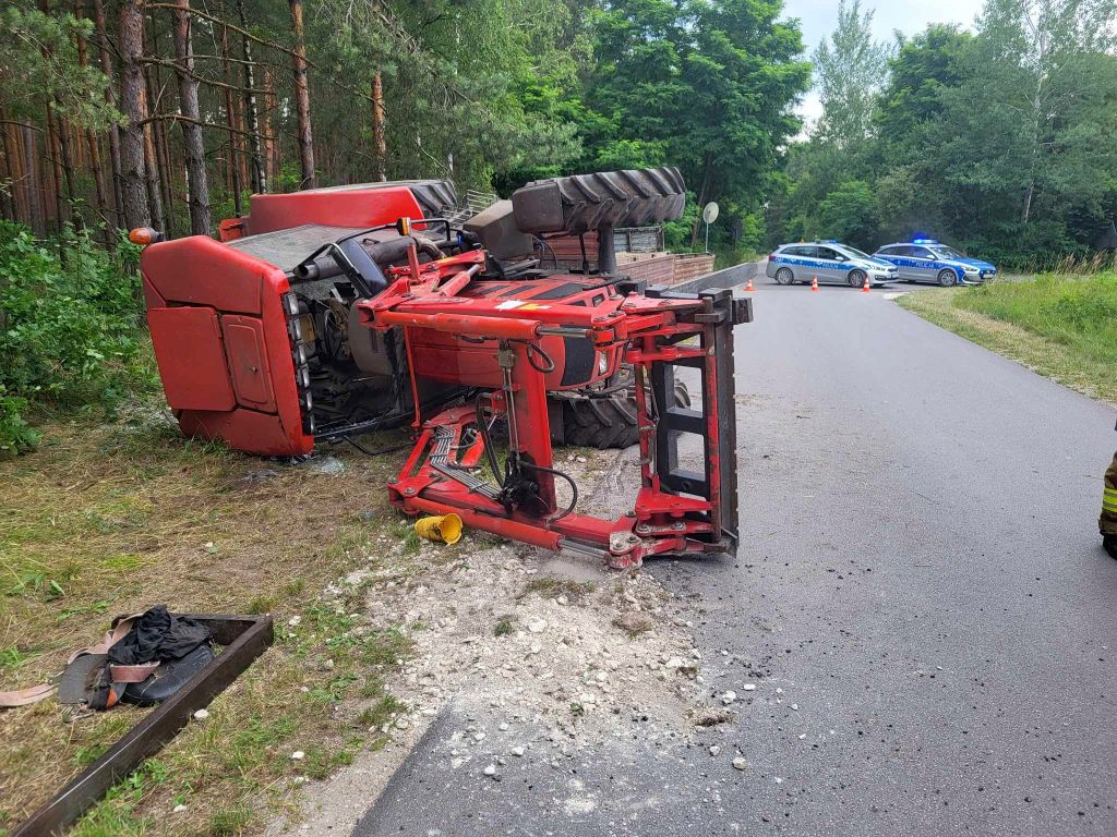 kpp opoczno, wypadek, wywrócony, ciągnik, śmierć traktorzysty