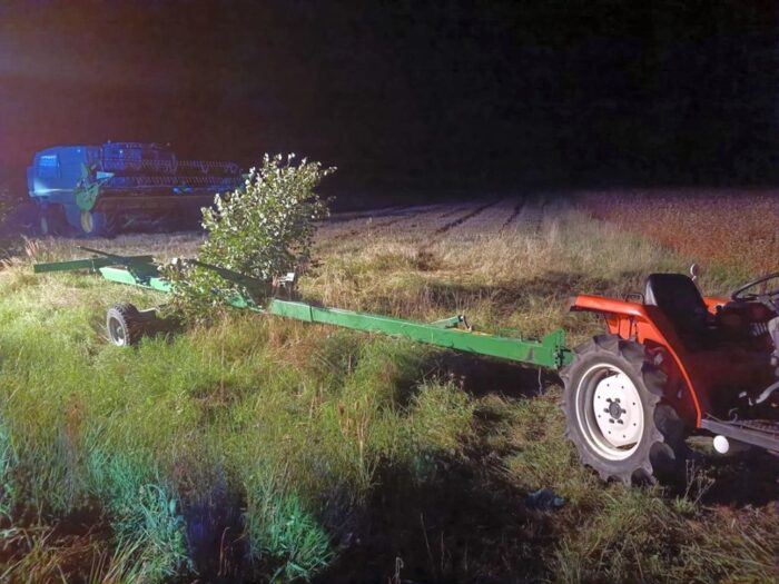 kp psp staszów, kpp staszów, wypadek, zderzenie, wózek, heder, auto