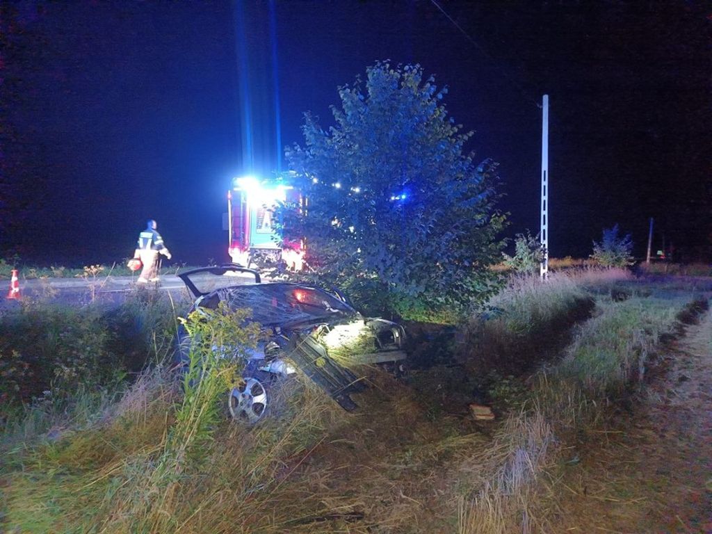 kp psp staszów, kpp staszów, wypadek, zderzenie, wózek, heder, auto