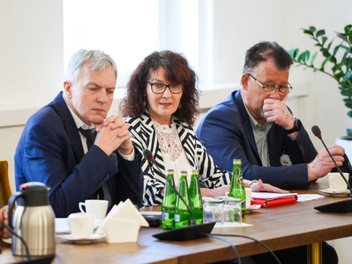 zzr korona, związek rolników, protest, rozmowy, mrirw, minister, telus