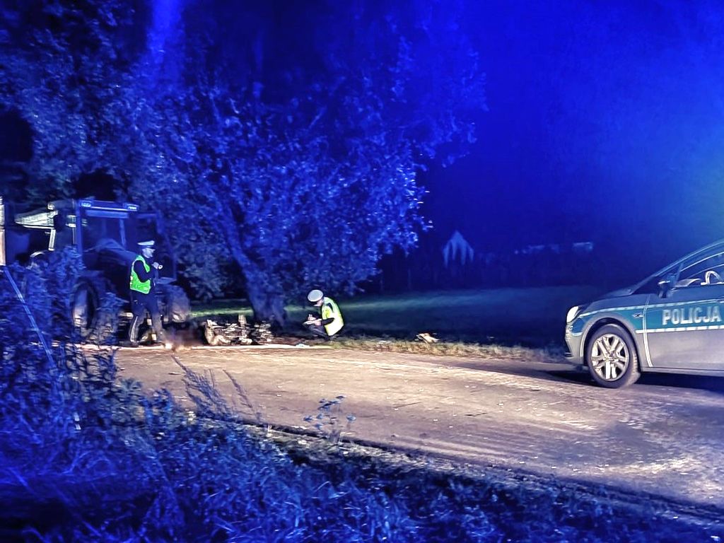 kpp łuków, wypadek, zdarzenie drogowe, tragedia, zderzenie, motocykl, ciągnik, uprawnienia