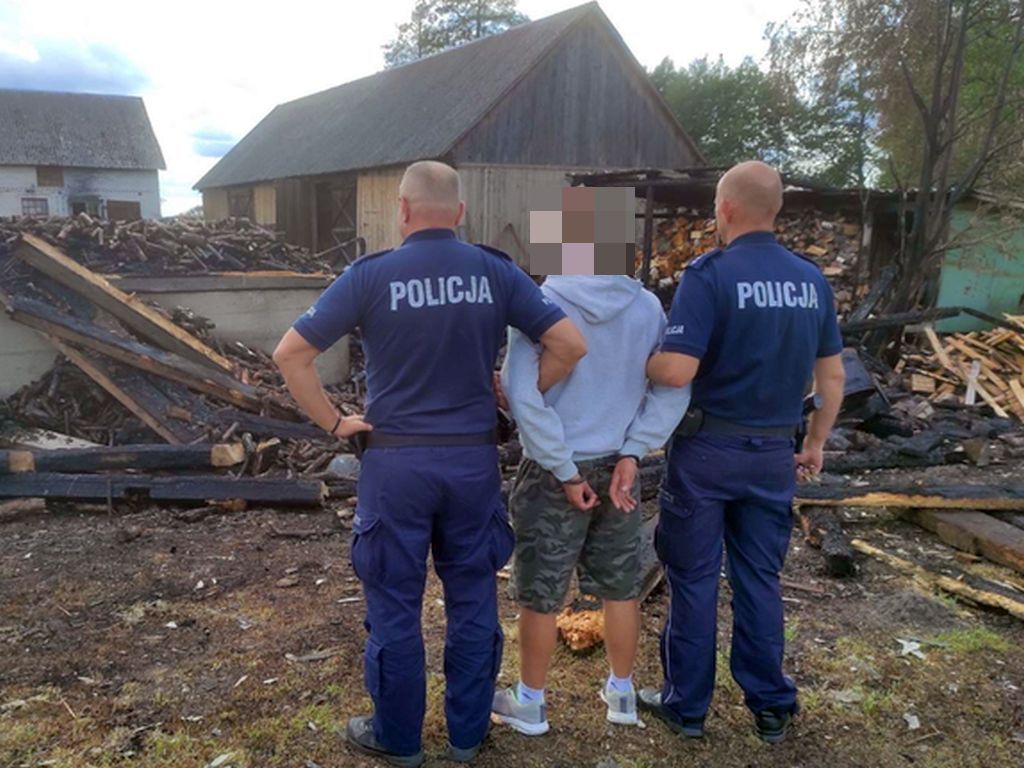kmp ostrołęka, pożar, podpalenie, gospodarstwo, zatrzymanie, zarzut
