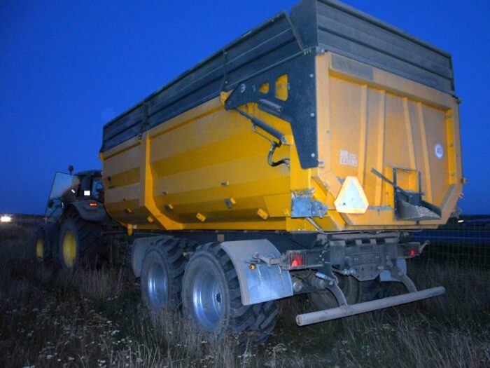 kpp kępno, wypadek, ciągnik, piesza, potrącenie, ranna