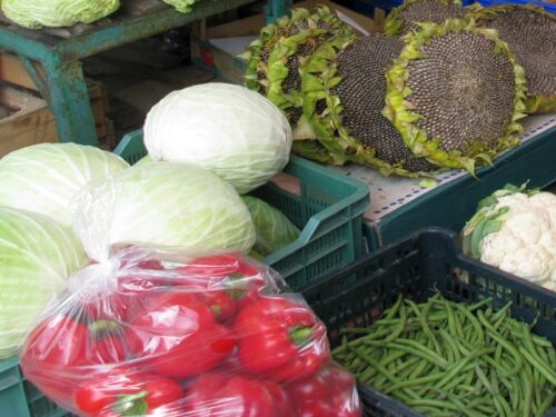 lokalna półka, producenci owoców, producenci warzyw, markety, handel, konsumenci