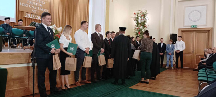 studenci, WRiE, aula