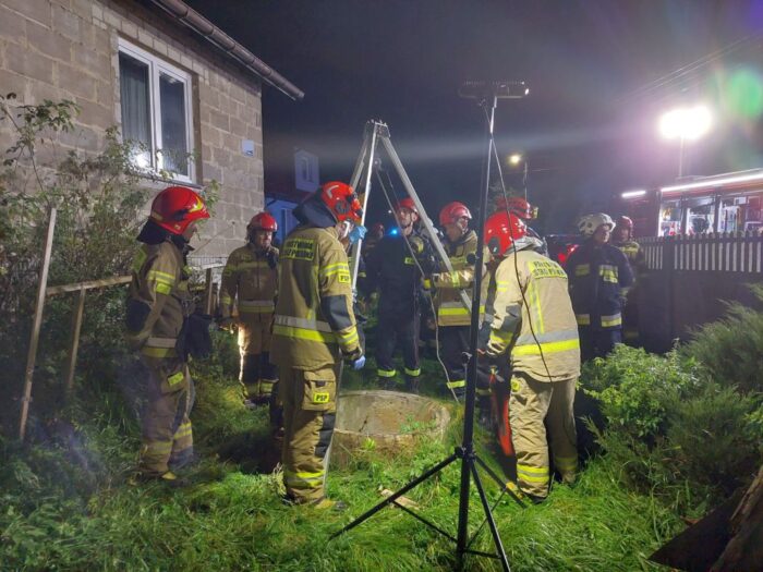 km psp kielce, policja kielce, wypadek, studnia, śmierć