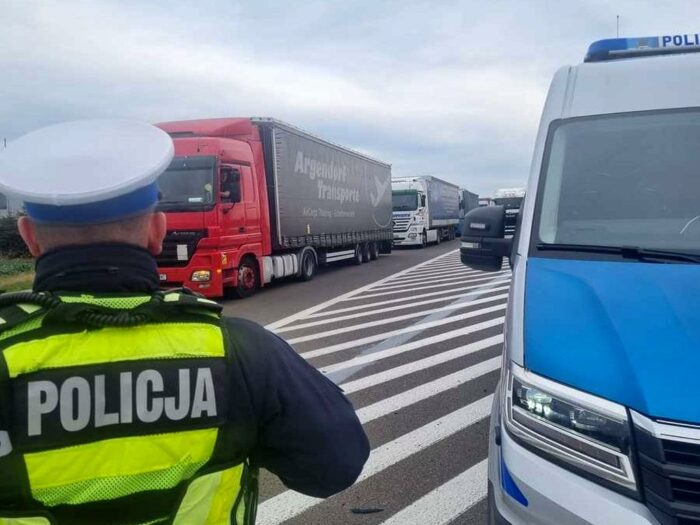 protest, przewoźnicy, protest przewoźników, granica, transport, zezwolenia, ke, ukraina, rolnicy