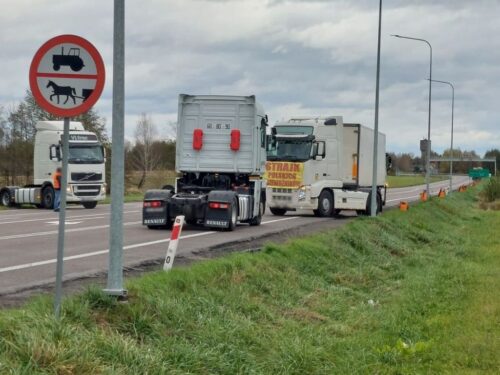 protest, przewoźnicy, rolnicy, granica, przejście graniczne, blokada, ukraina