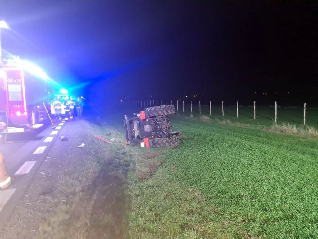 kpp opatów, wypadek, zdarzenie drogowe, zderzenie, ciągnik, auto, osobówka, ranny traktorzysta