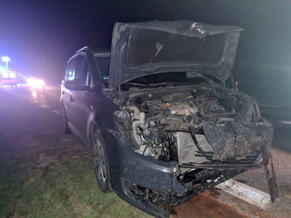kpp opatów, wypadek, zdarzenie drogowe, zderzenie, ciągnik, auto, osobówka, ranny traktorzysta